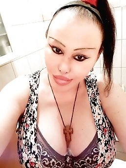 TGIRL40: The alluring Jasmine!